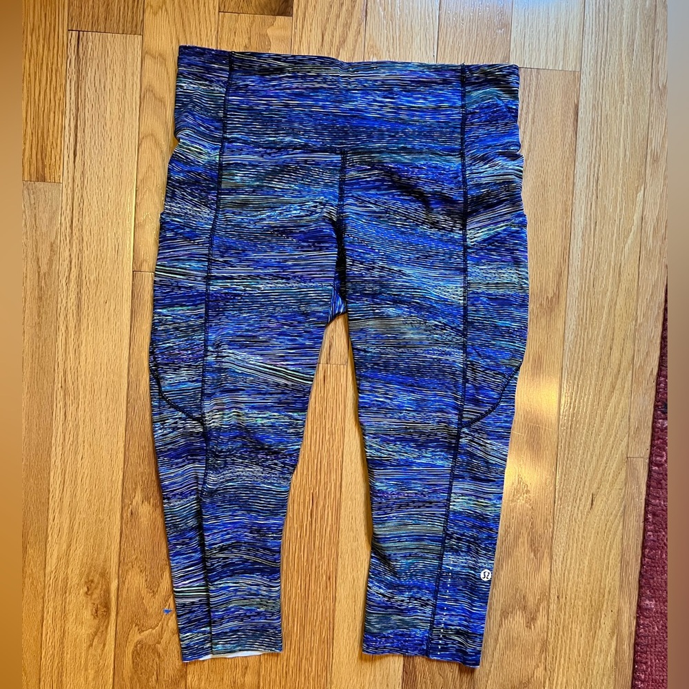 Lululemon Fast and Free 17” HR crop multicolor blue leggings